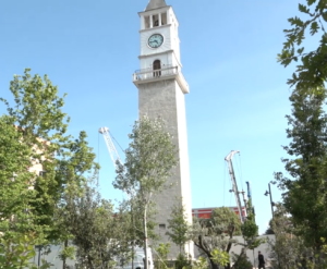 Tour de l'horloge à Tirana